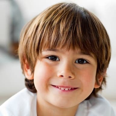 La photo d'origine du petit garçon